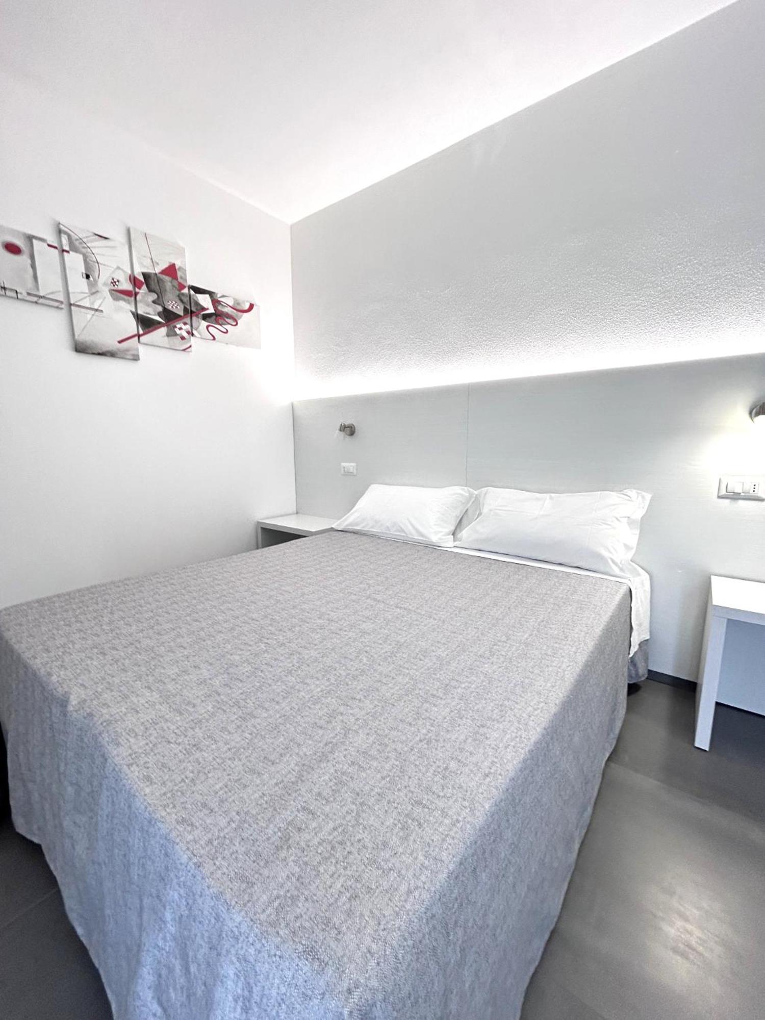 Longevity Hotel